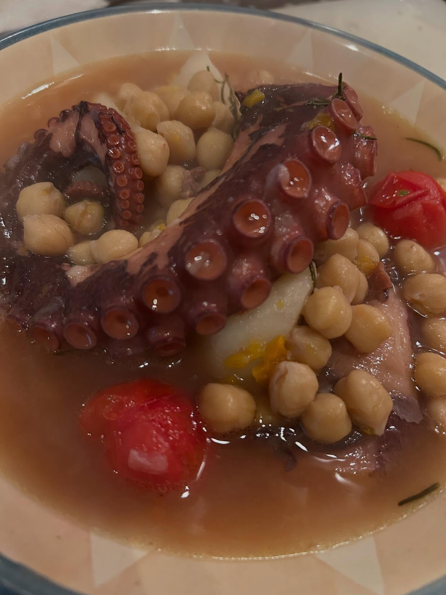 Polpo e ceci in umido