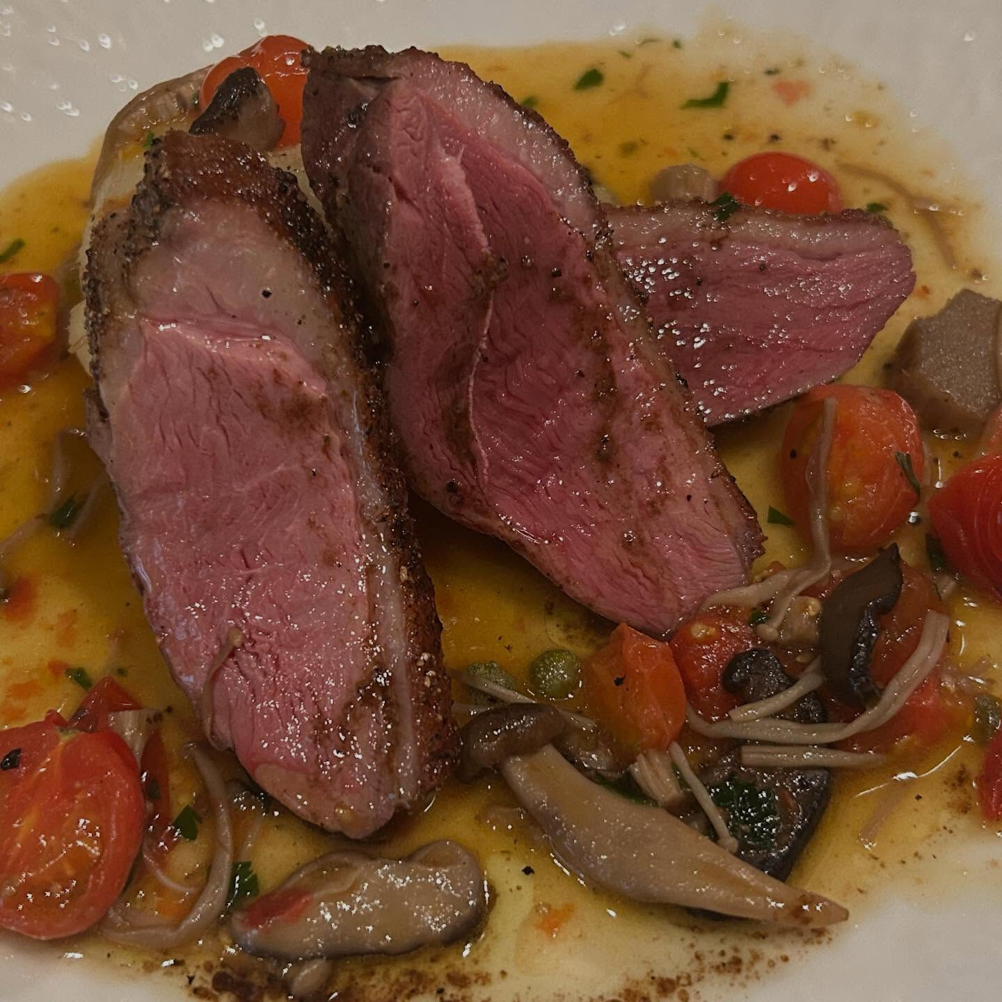 Anatra al forno con funghi, po