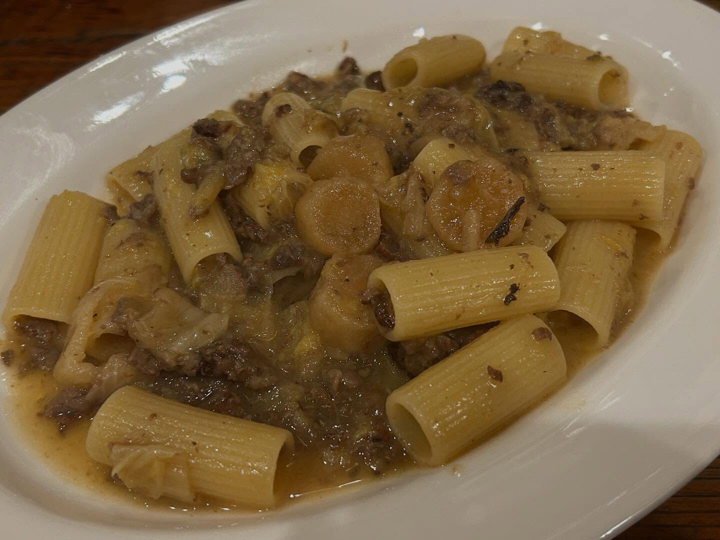 Rigatoni con stufato di manzo,