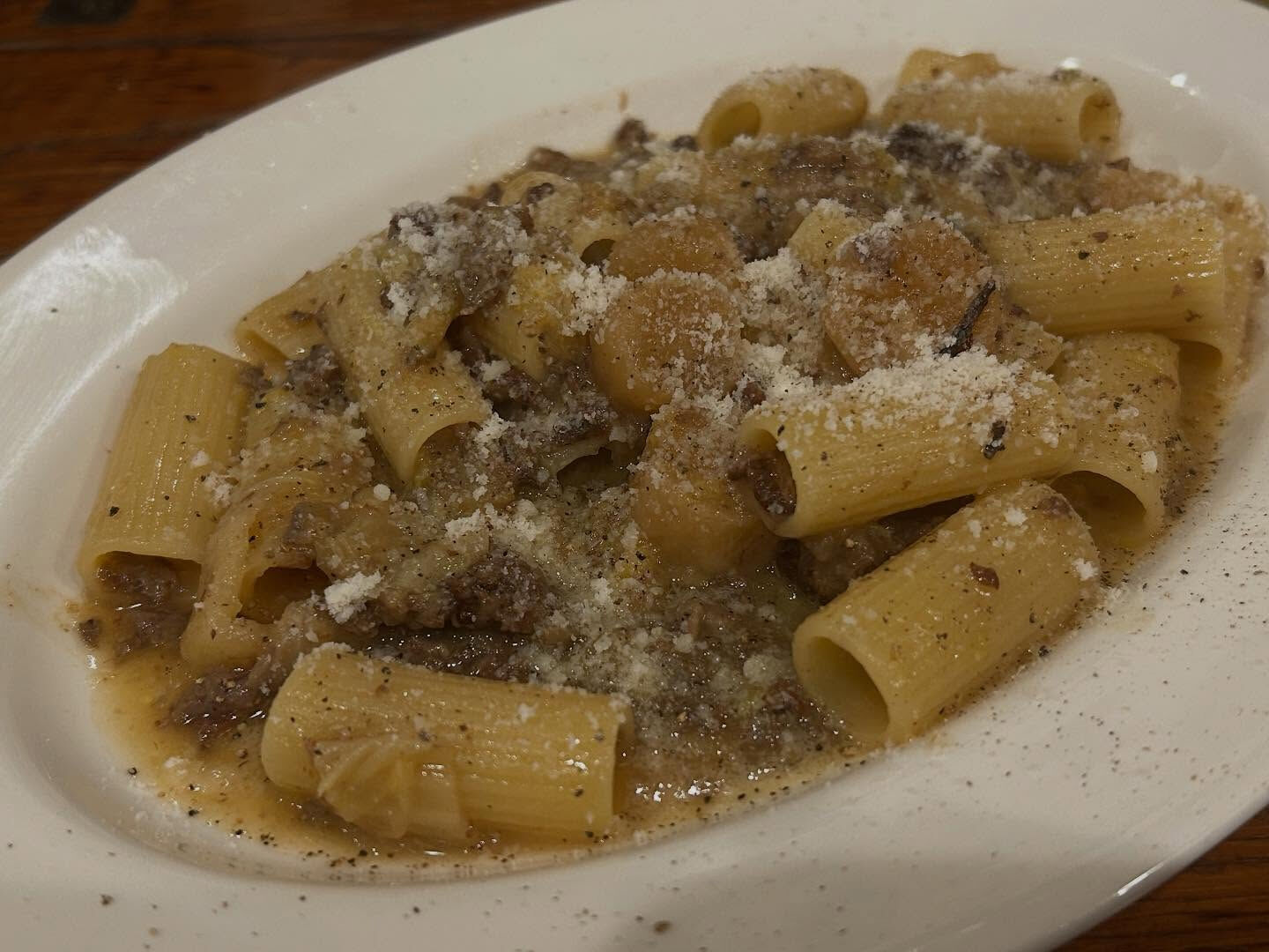Rigatoni con stufato di manzo,