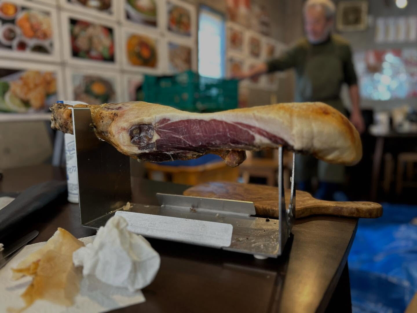 昨日は、店の営業をお休みし、秋田で生ハム作りをされていらっし