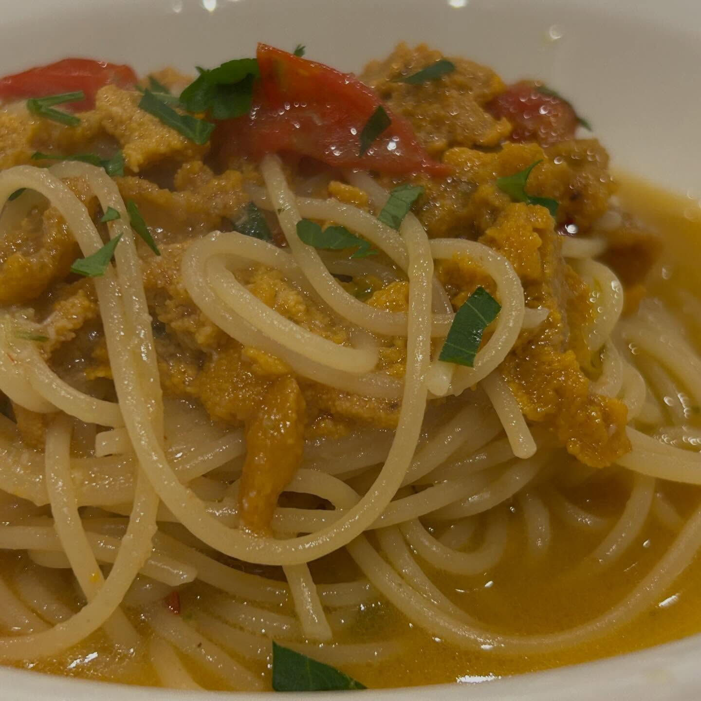 spaghetti alle vongole ,pomodo