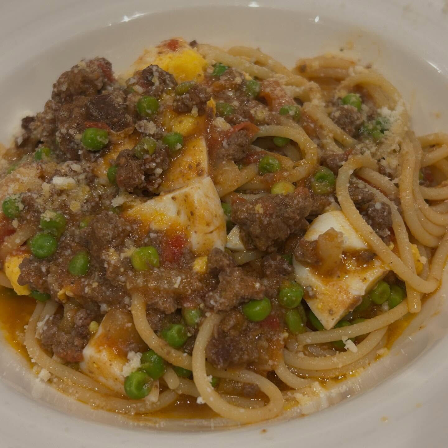 Spaghetti con ragù di agnello,