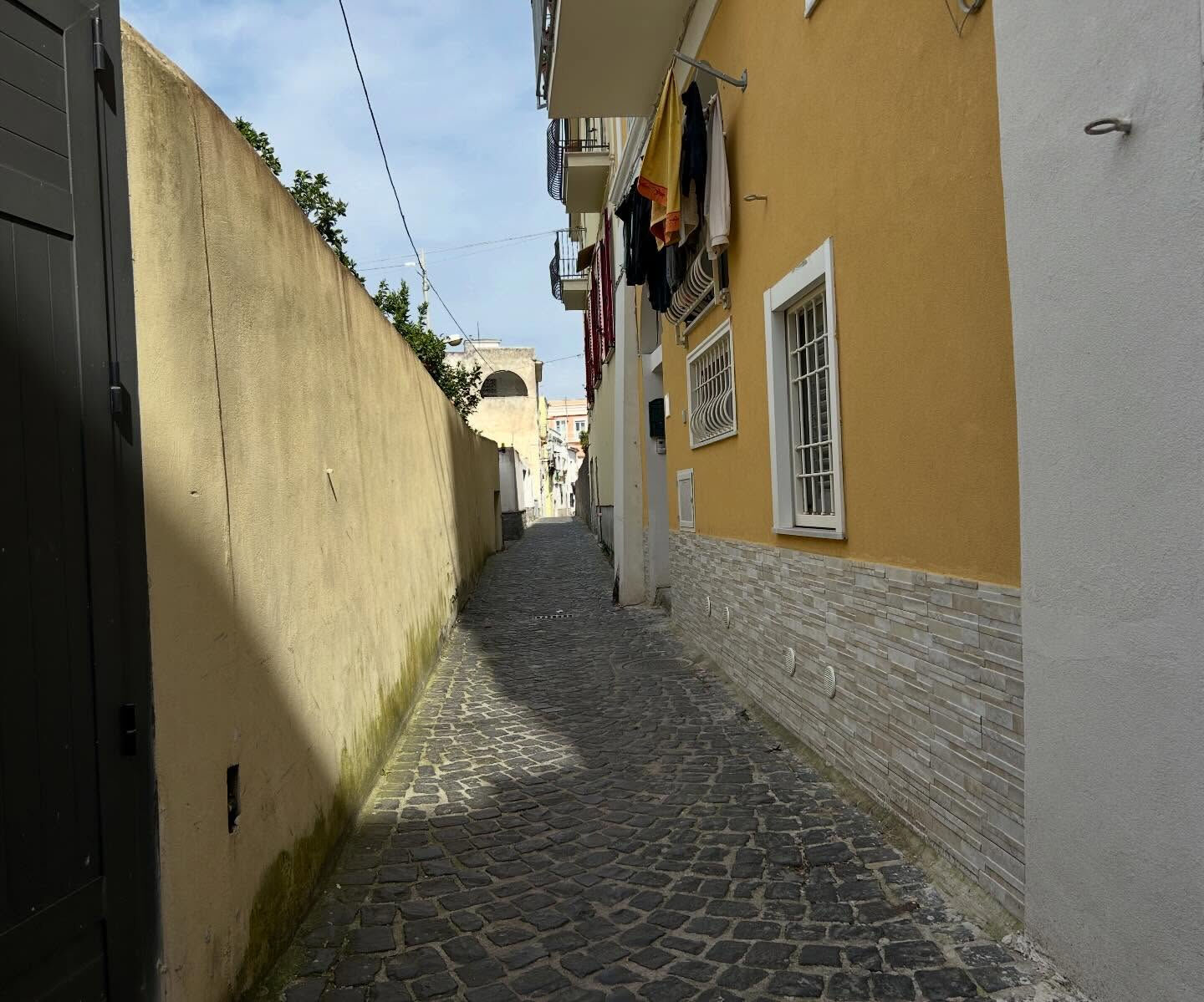 12. イタリア4日目　PROCIDA